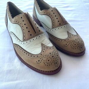 Chic Candela Tan and White Women's Loafers‎